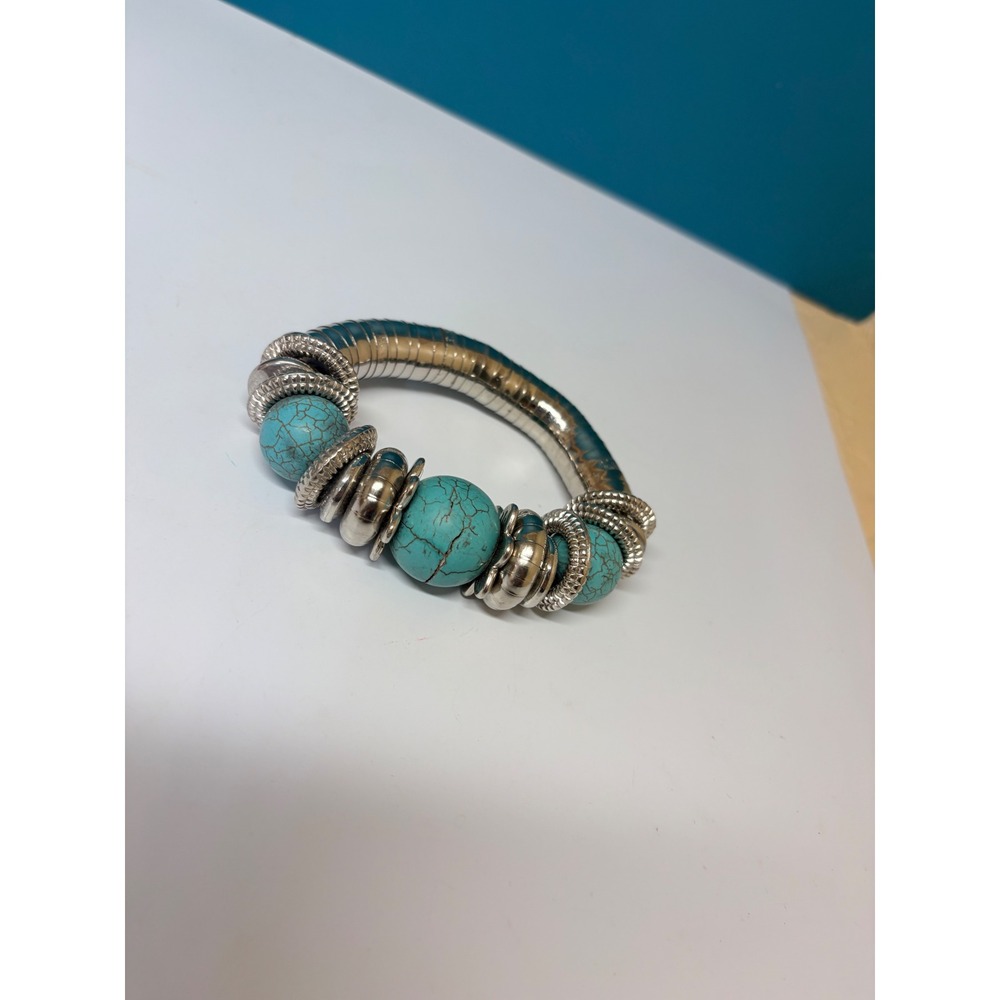 Chunky Turquoise Crackle Bead Silver Tone Statement Stretch Bracelet Boho 7in